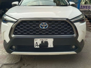 toyota-corolla-cross-hev-x-2024