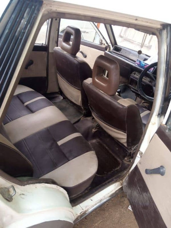 daihatsu-charade-1986-big-3