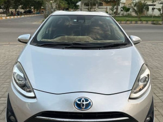 toyota-aqua-2018