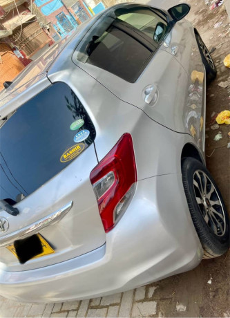 toyota-vitz-10-2015-big-2