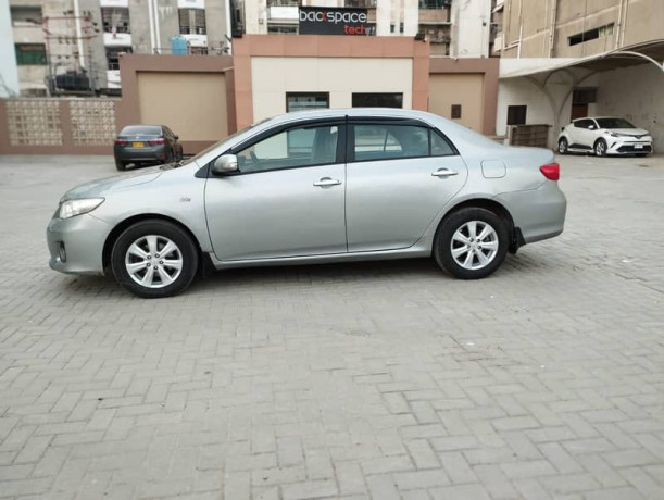 corolla-gli-2013-special-edition-big-7