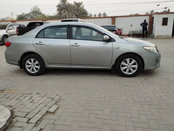 corolla-gli-2013-special-edition-big-2