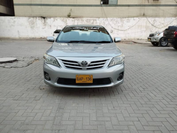 corolla-gli-2013-special-edition-big-3