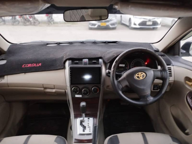 corolla-gli-2013-special-edition-big-4