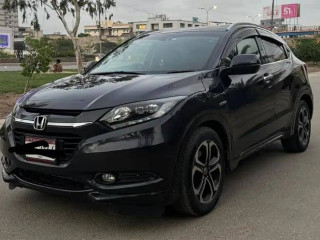 honda-vezel-hybrid-full-option