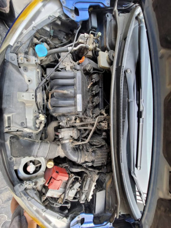 honda-fit-15-hybrid-smart-selection-2014-big-5
