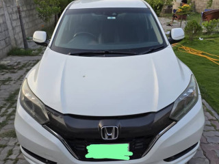 honda-vezel-z-sensing-awd