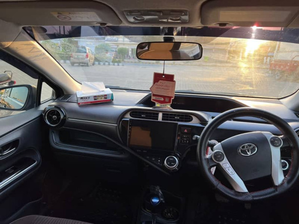 toyota-aqua-s-led-soft-leather-selection-2015-big-4