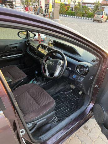 toyota-aqua-s-led-soft-leather-selection-2015-big-5