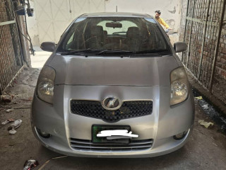 toyota-vitz