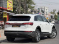 audi-e-tron-2020-small-17