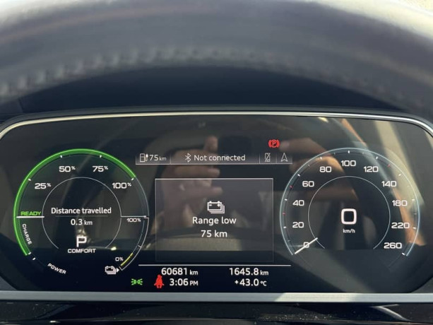 audi-e-tron-2020-big-13