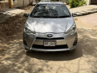 toyota-aqua