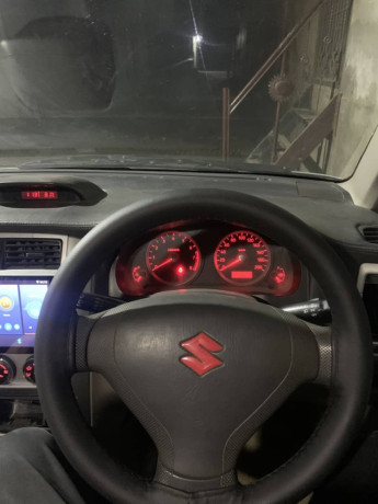 suzuki-liana-2006-big-1