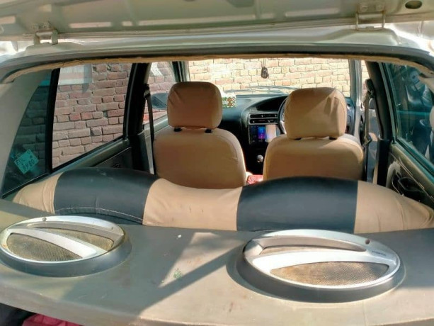 daihatsu-cuore-2009-big-5