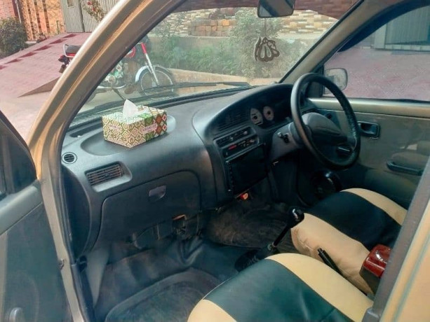 daihatsu-cuore-2009-big-3