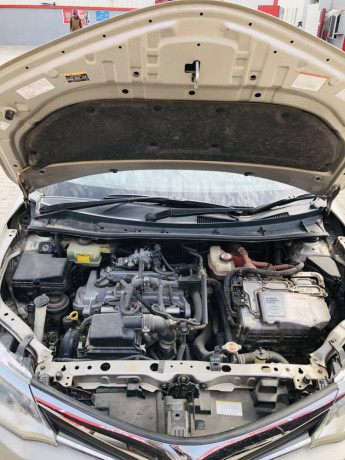 toyota-corolla-axio-big-10