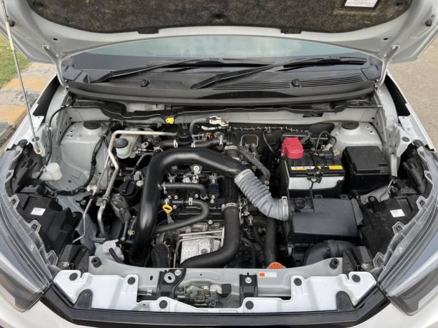 toyota-raize-z-package-2125-grade-35-verifiable-auction-sheet-big-4