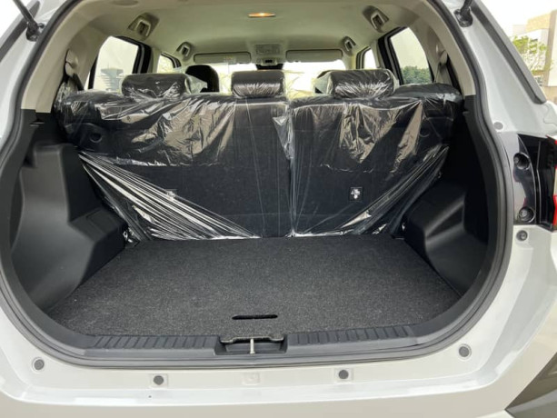toyota-raize-z-package-2125-grade-35-verifiable-auction-sheet-big-7