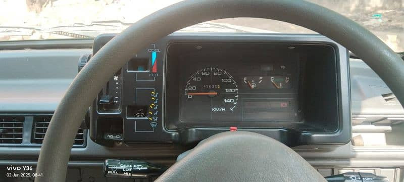 suzuki-mehran-vx-2012-big-1