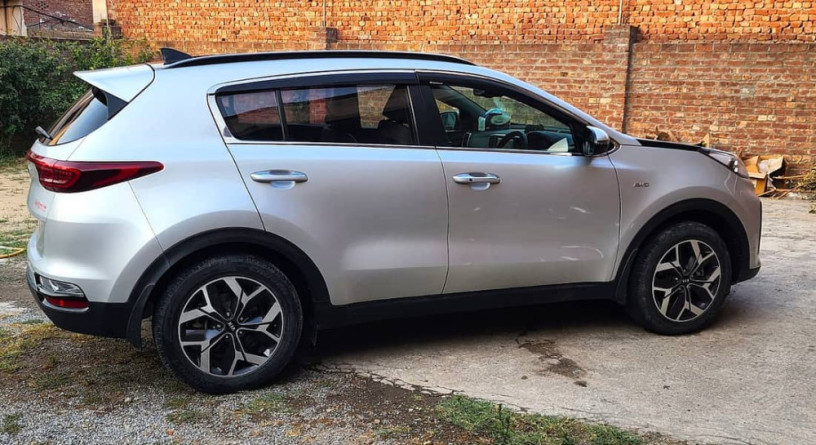 kia-sportage-awd-2021-low-mileage-immaculate-condition-total-genuine-big-4