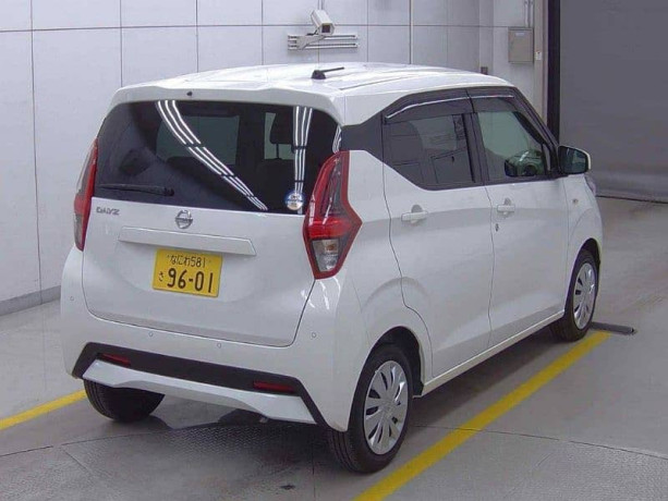 nissan-dayz-daihatsu-move-mira-20222025-big-16