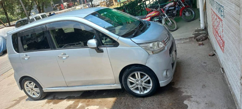 daihatsu-move-2012-big-2
