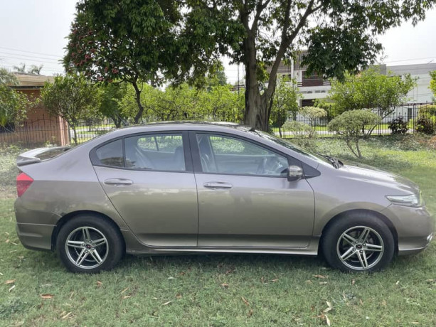 honda-city-13cc-manual-2015-big-11