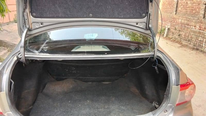 toyota-corolla-altis-automatic-2014-big-10