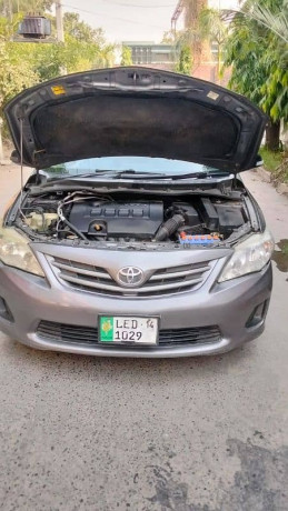 toyota-corolla-altis-automatic-2014-big-1