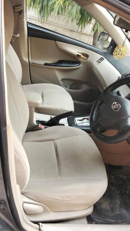 toyota-corolla-altis-automatic-2014-big-14
