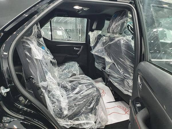 toyota-fortuner-gr-zero-meter-best-option-for-invester-big-5