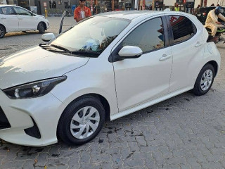 toyota-yaris-japanese-45-grade-automatic-totally-genuine