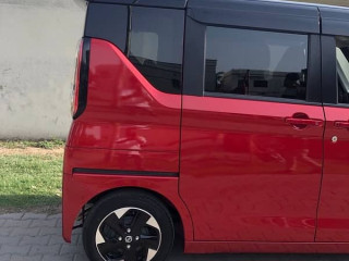 nissan-roox-2025
