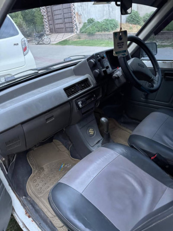 suzuki-mehran-vxr-2013-big-5