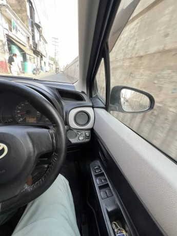 toyota-vtiz-201215-big-6