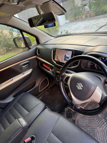 suzuki-wagon-r-stingray-2015-big-11