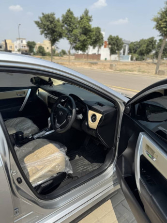 toyota-corolla-grande-18-cvti-2020-big-6