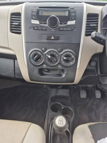 suzuki-wagon-r-2016-big-8