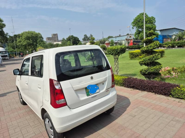 suzuki-wagon-r-2016-big-11
