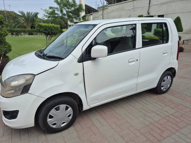 suzuki-wagon-r-2016-big-13