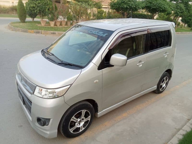 suzuki-wagon-r-stingray-2011-big-19