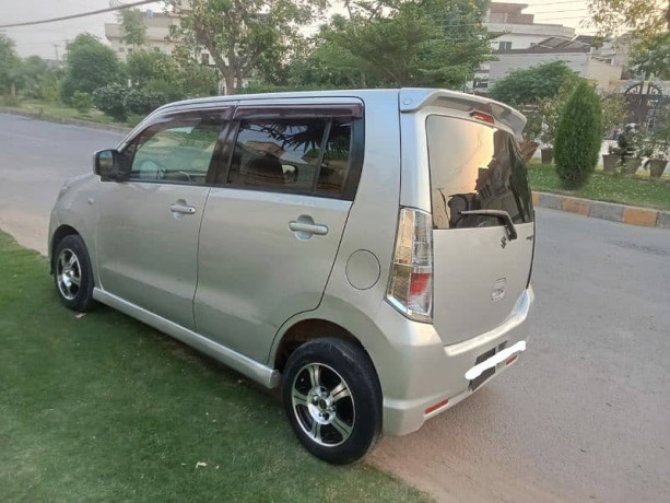 suzuki-wagon-r-stingray-2011-big-3