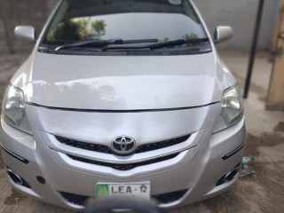 toyota-belta-2012