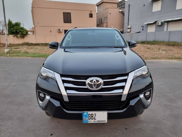 toyota-fortuner-vvti-2020-big-6