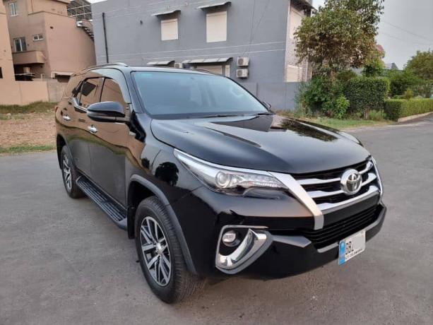 toyota-fortuner-vvti-2020-big-9