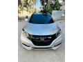 honda-vezel-z-small-0