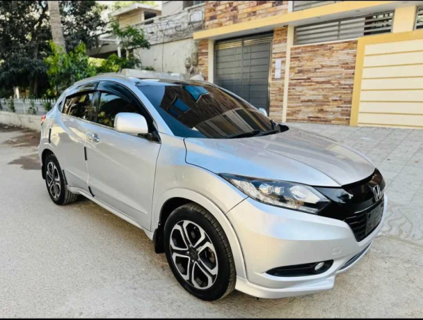 honda-vezel-z-big-1