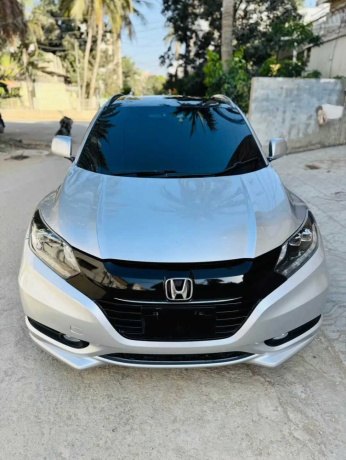 honda-vezel-z-big-0