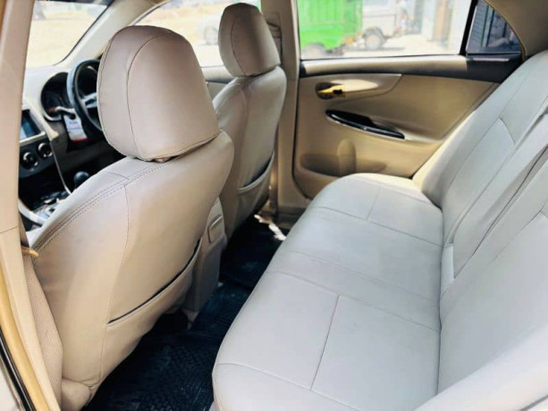 toyota-corolla-altis-2008-big-4